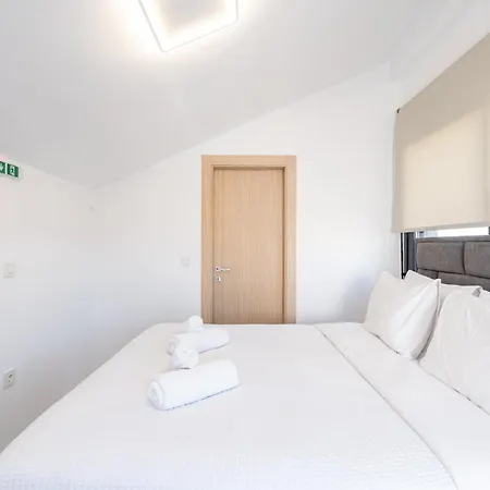 Athina Residential Complex 公寓 Ofrínion
