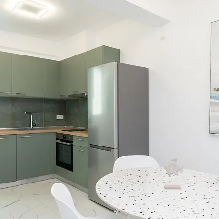 Athina Residential Complex * Ofrínion